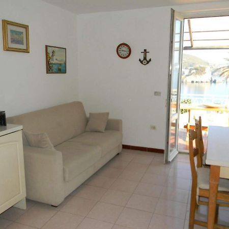 Agenzia Aprea, La Casa Di Feruri Apartment Ponza Exterior photo